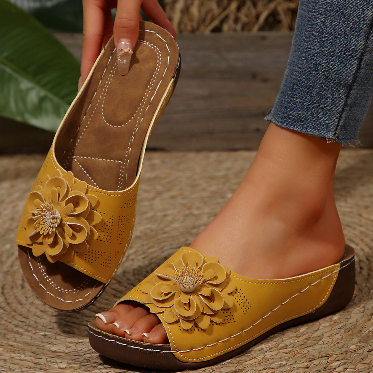 Women's Floral Wedge Sandals – Open-Toe Slip-Ons for Casual Summer Outings