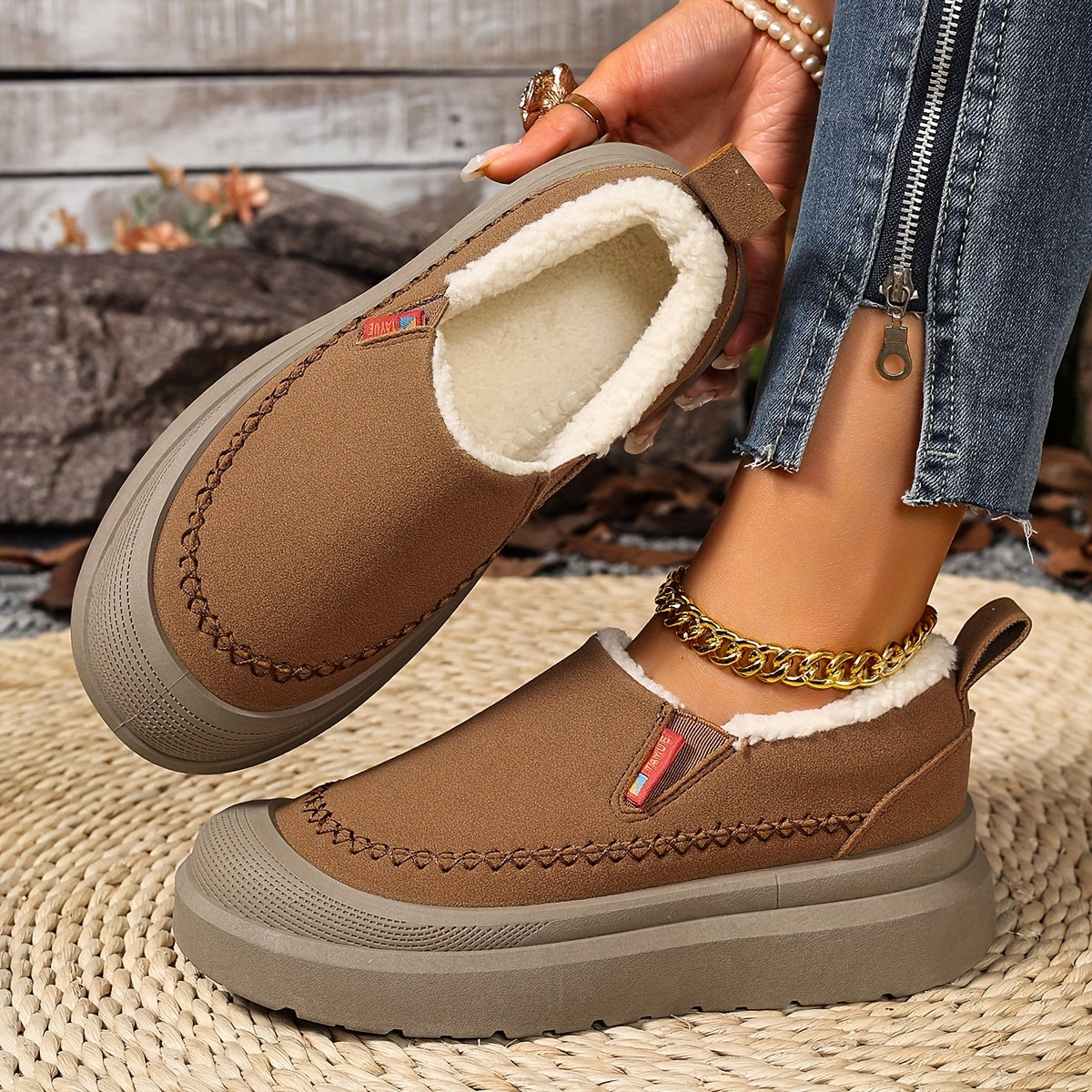 Classic Winter Comfort Shoes for Women – Soft, Warm & Durable Design