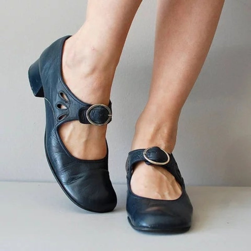 Women's Vintage Low Heel Mary Jane Shoes – Retro Buckle Strap Shallow Pumps for Daily Wear