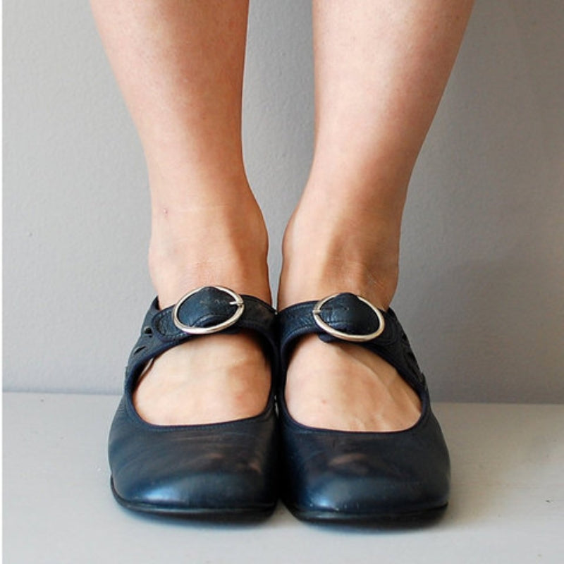 Women's Vintage Low Heel Mary Jane Shoes – Retro Buckle Strap Shallow Pumps for Daily Wear