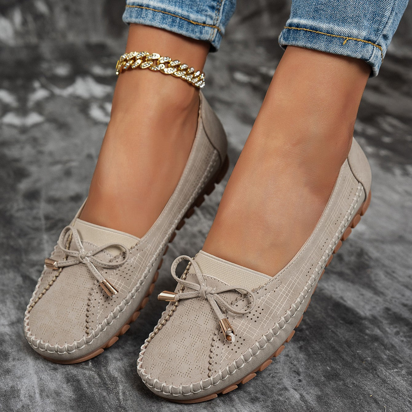 Women’s Classic Solid-Color Bow Loafers – Comfortable Flat Shoes for Everyday Wear