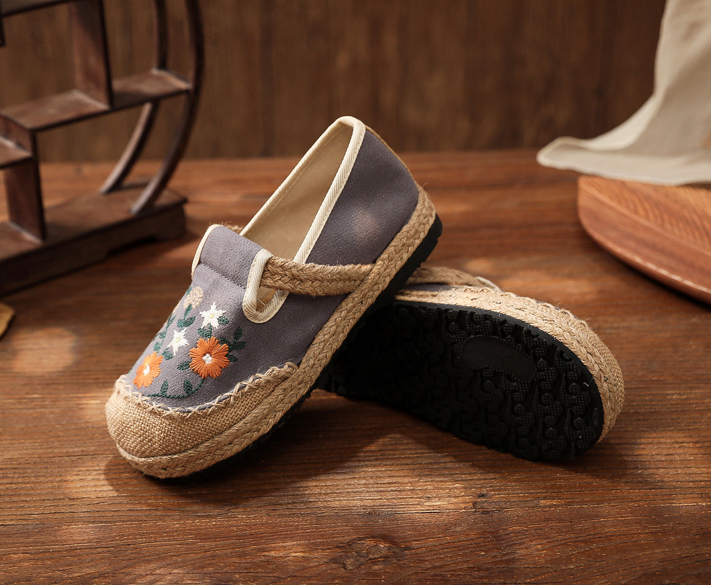 Women's Summer Linen Flats with Floral Embroidery – Breathable & Comfortable-✈️Buy 2 Free Shipping✈️
