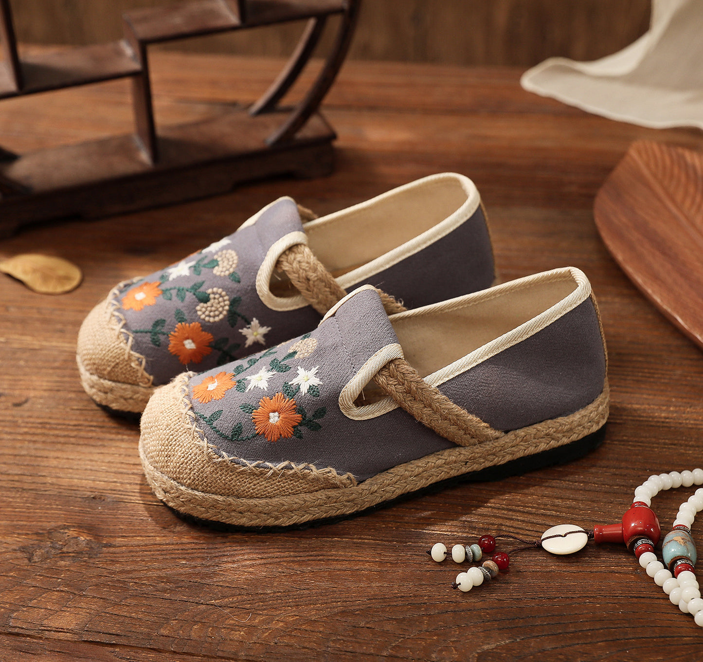 Women's Summer Linen Flats with Floral Embroidery – Breathable & Comfortable-✈️Buy 2 Free Shipping✈️