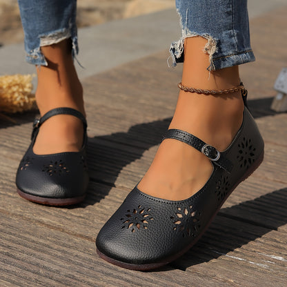 Women's Retro Soft Leather Hollow Flats