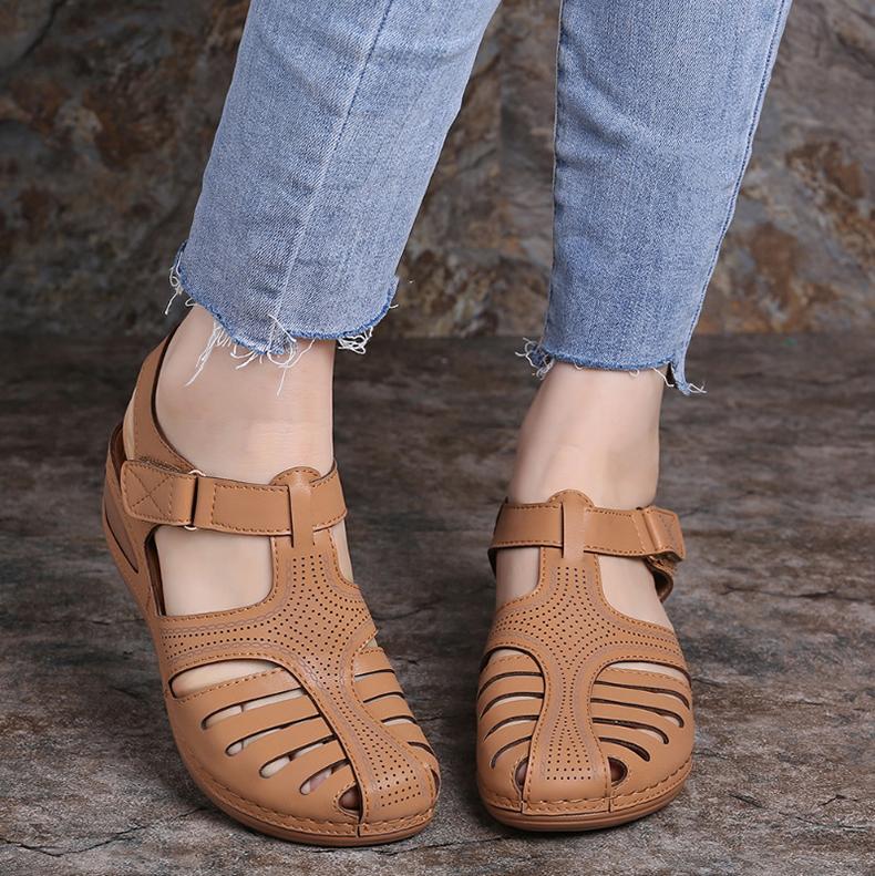 Soft PU Leather Closed Toe Vintage Anti-Slip Sandals