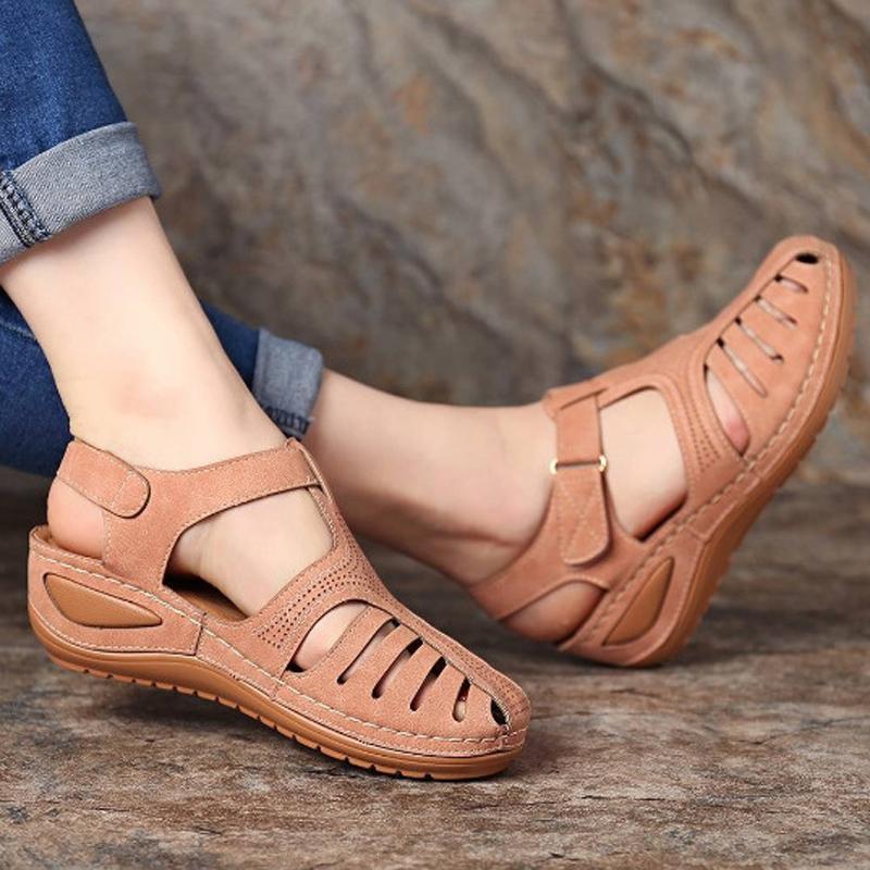 Soft PU Leather Closed Toe Vintage Anti-Slip Sandals