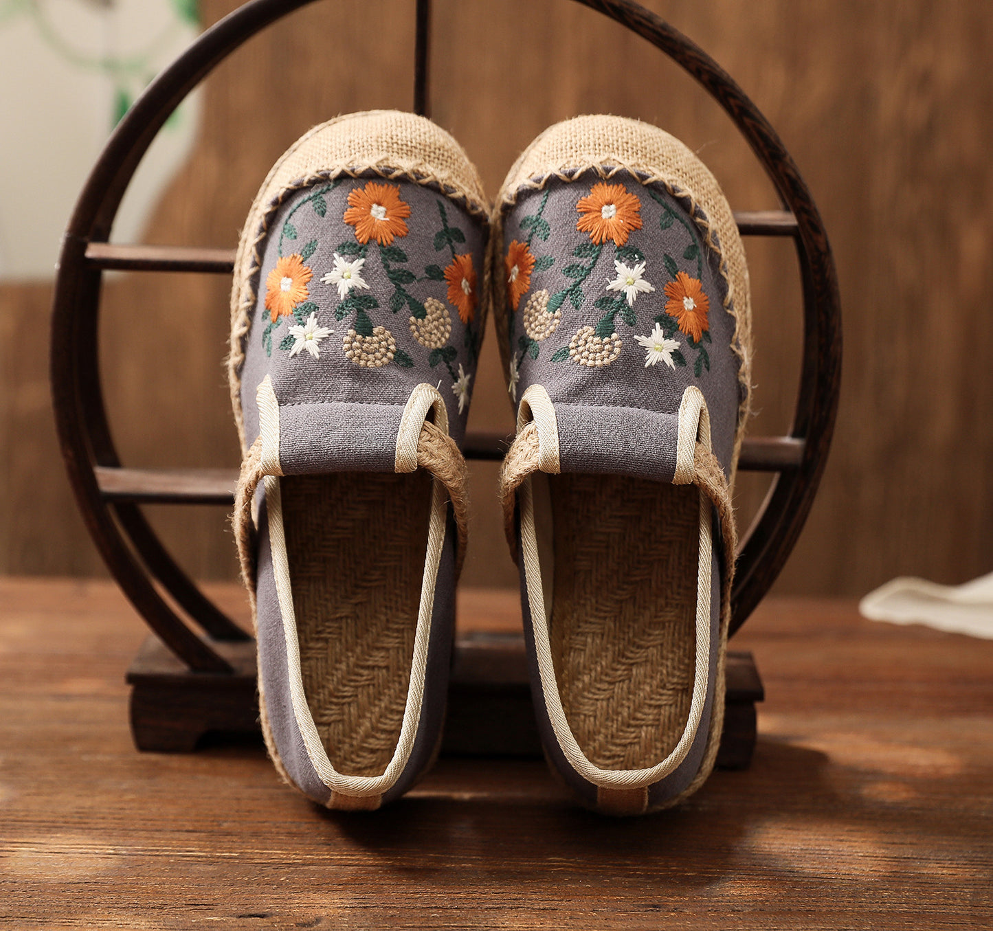 Women's Summer Linen Flats with Floral Embroidery – Breathable & Comfortable-✈️Buy 2 Free Shipping✈️
