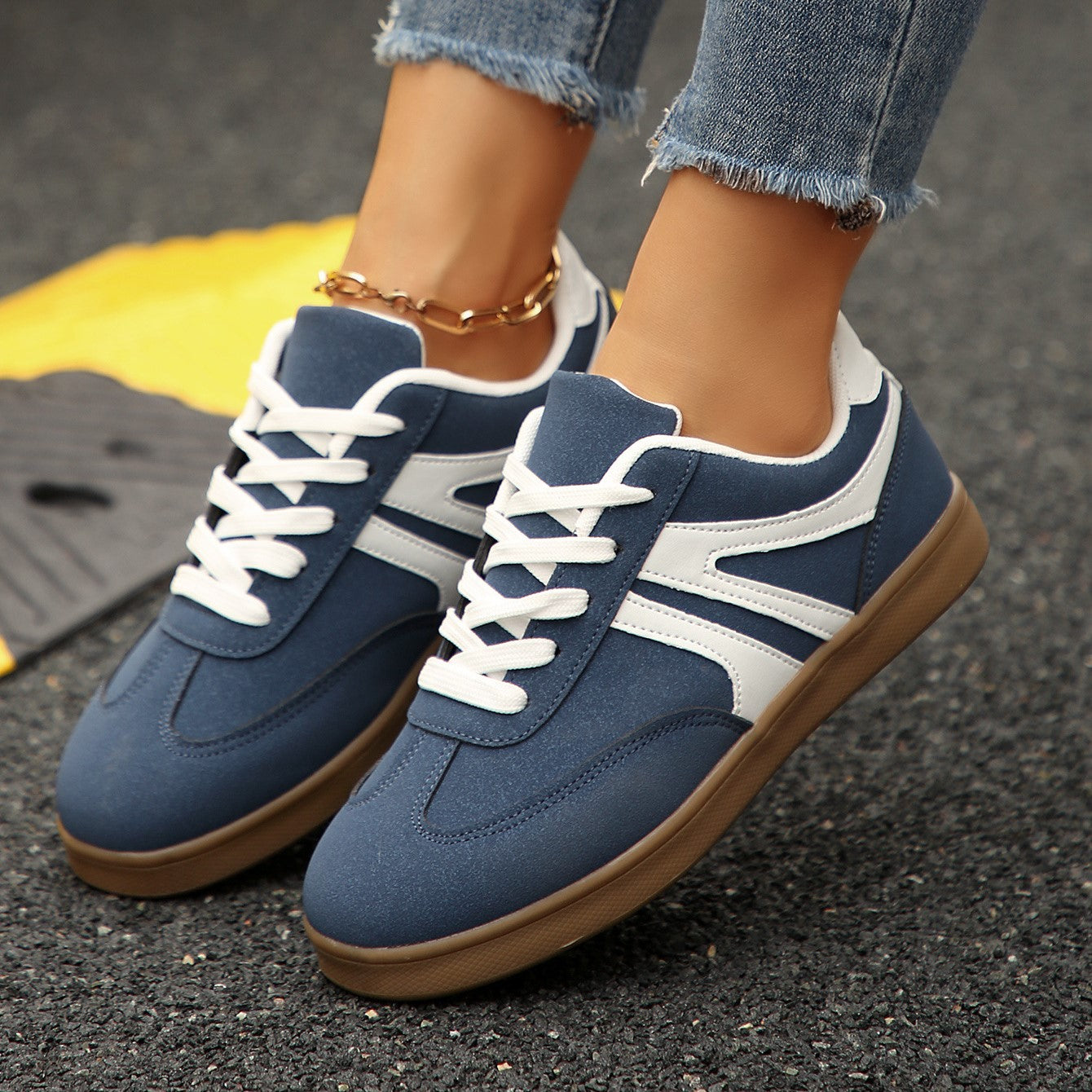 Women’s Vintage Casual Platform Sneakers – Comfortable Round Toe & Easy-to-Match Style
