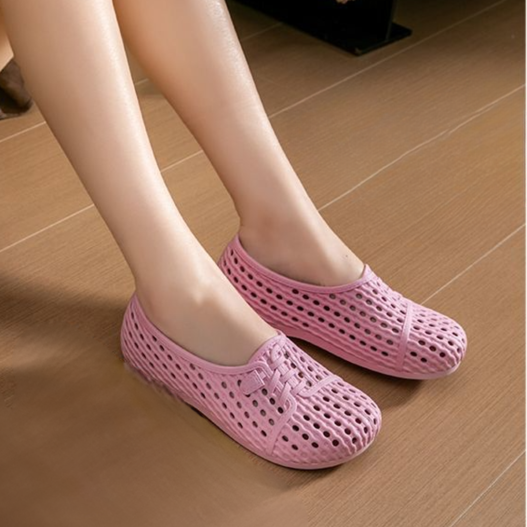 ComoFeet Women Sandals Lightweight Slip-on Soft Sole Non-Slip Casual Summer