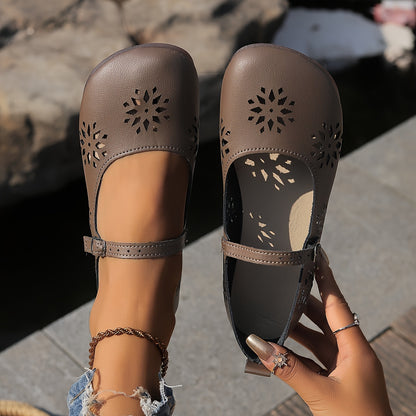 Women's Retro Soft Leather Hollow Flats