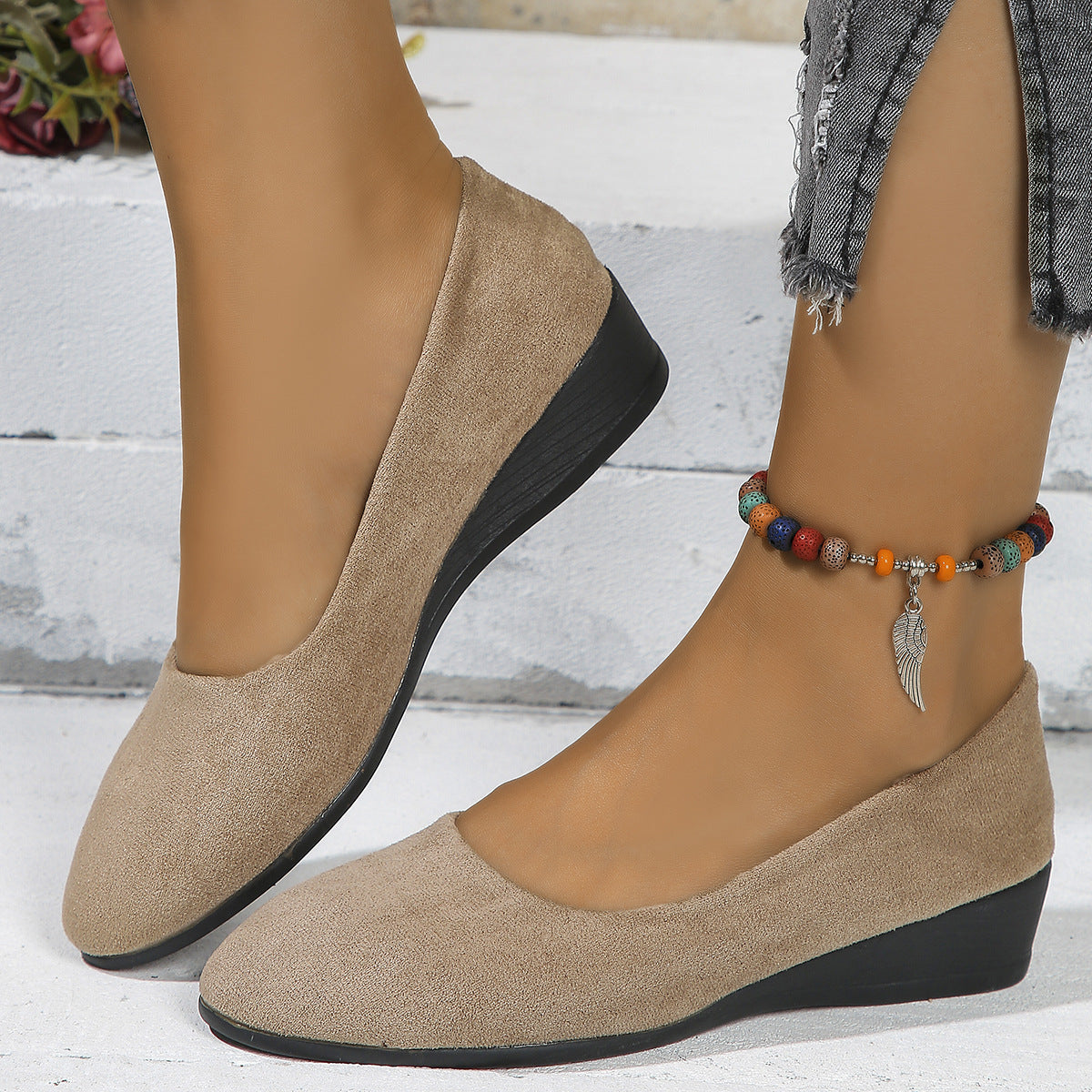 Women’s Platform Wedge Walking Shoes – Easy Fit for Travel & Daily Wear