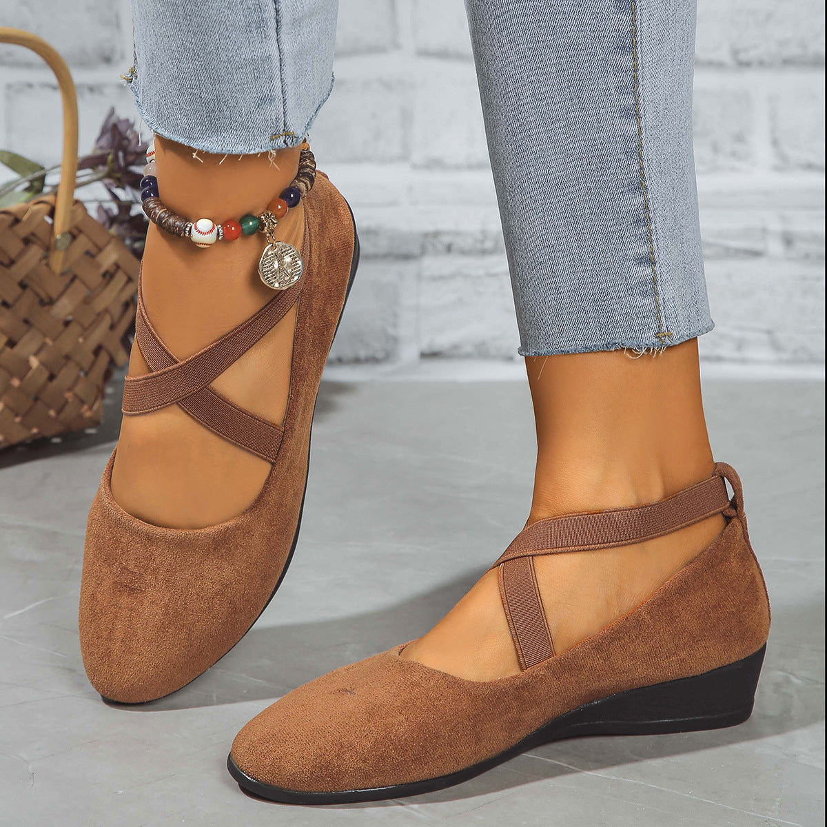 Women’s Platform Wedge Walking Shoes – Easy Fit for Travel & Daily Wear