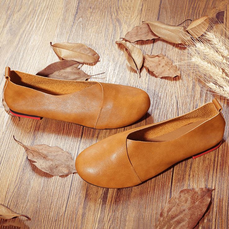 Women's Flat Round Head handmade leather Pumps