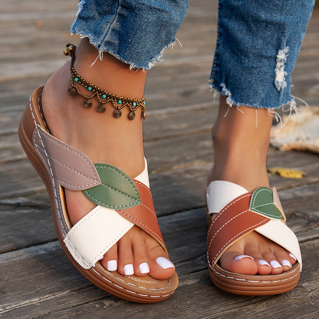 CMF Women Sandals Arch Support Comfortable Lightweight Soft-cushioned Sole Slip-on Retro Summer